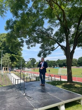 Bürgermeister bei der Rede - Stadioneröffnung&nbsp;&copy;&nbsp;Gemeinde Ritterhude
