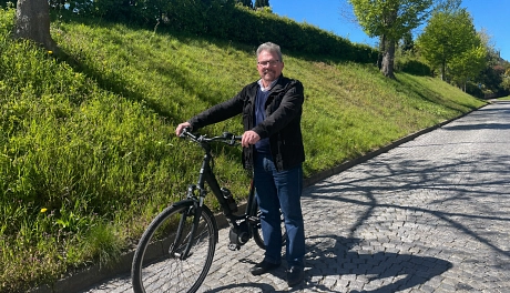 Herr Kuck mit seinem Fahrrad (Stadtradeln)