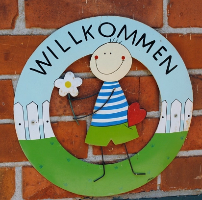 Zusehen ist ein Begrüßungsschild der Kita Werschenrege.&nbsp;&copy;&nbsp;Gemeinde Ritterhude