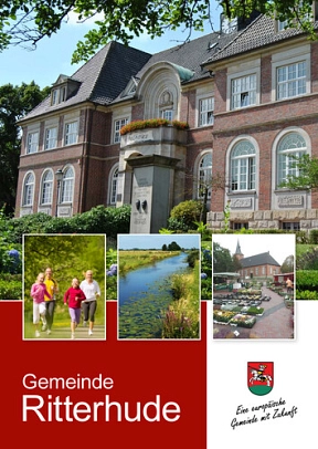 Zusehen ist das Deckblatt der Neubürgerbroschüre 2022 als 9.Auflage. Man sieht das Rathaus und Bilder von der Ritterhuder Natur.&nbsp;&copy;&nbsp;Gemeinde Ritterhude
